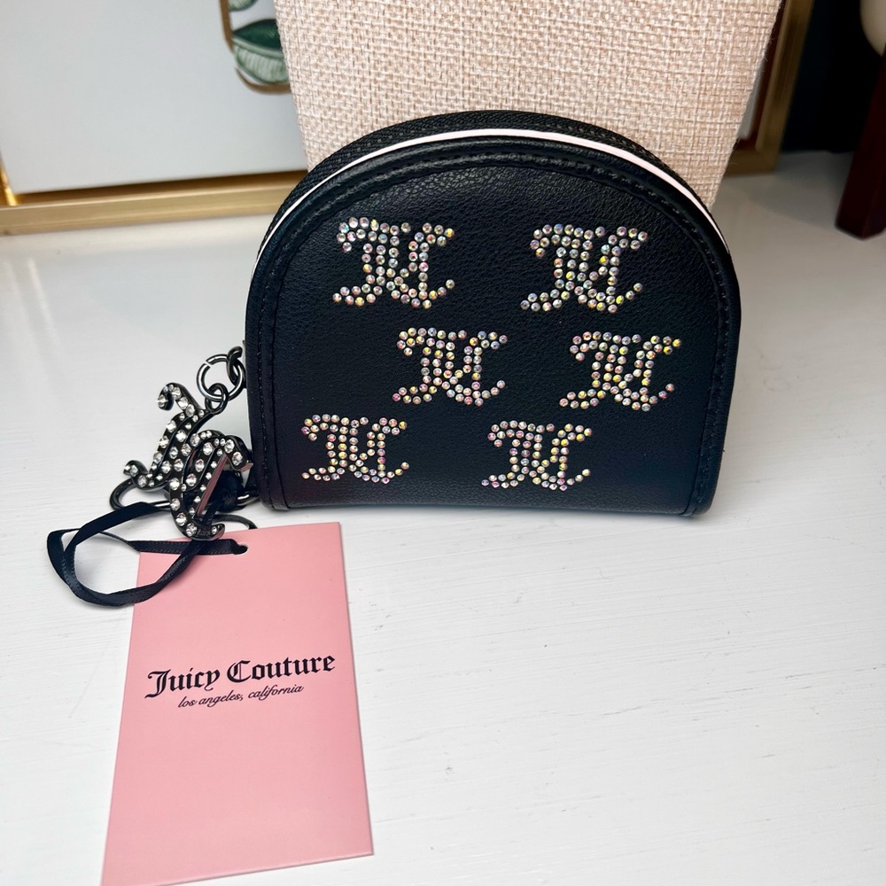 Juicy Couture Wallet "Take The Lead" Half-moon Card Case